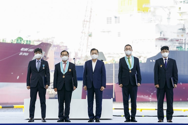 19c85db35332d32a68483cf68a892075_1632350